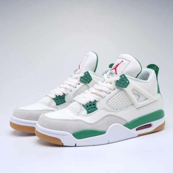Air Jordan4 Retro SB Pine Green Midweek Heat - Image 4