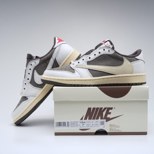Travis Scott x Air Jordan 1 Low OG SP "Sail and Ridgerock