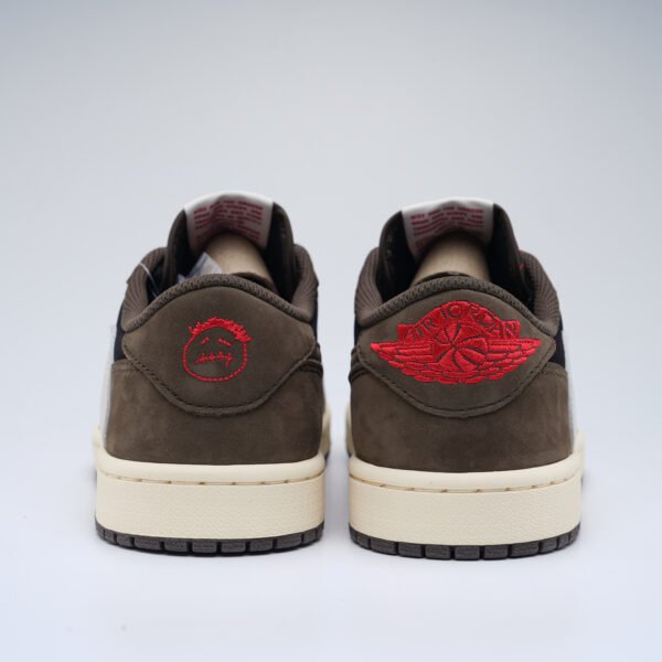 Air Jordan 1 Retro Low OG SP Travis Scott Mocha - Image 5