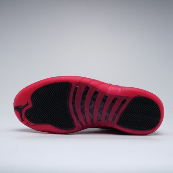 Air Jordan 12 Retro Flu Game 2016 - Image 2