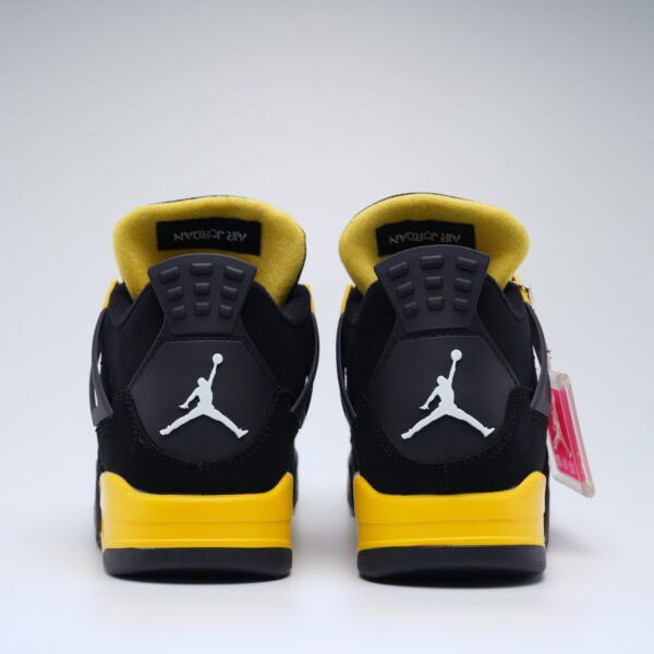 Air Jordan4 Retro Thunder 2023 - Image 4