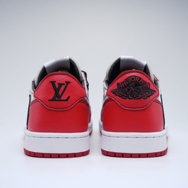 Air Jordan 1low LV og Chicago Match with a checkerboard - Image 2