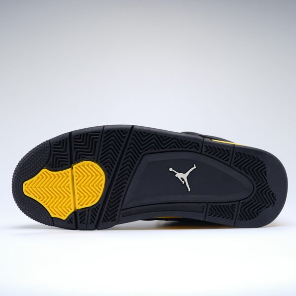 Air Jordan4 Retro Thunder 2023 - Image 3