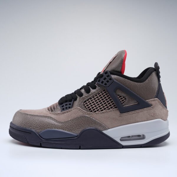 Air Jordan 4 Retro Travis Scott Olive - Image 3