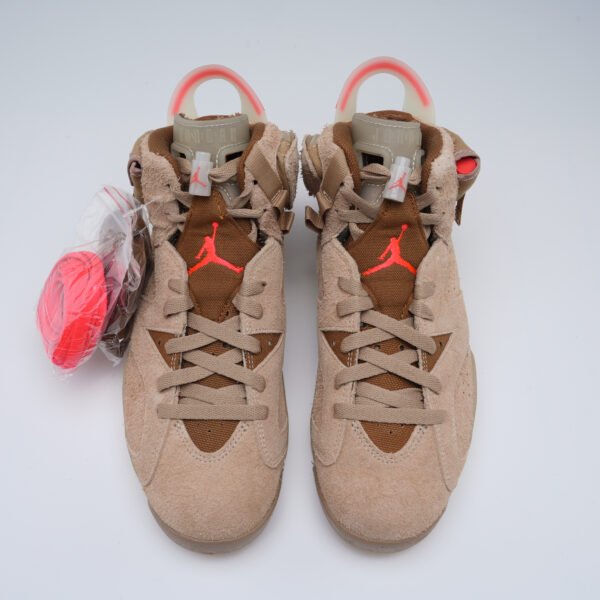 Air Jordan Travis Scott X Air Jordan 6 Retro 'British Khaki' - Image 4