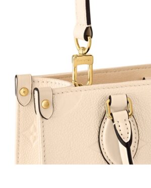 3-2 Louis Vuitton LV Onthego MM Tote Bag Monogram Beige