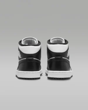 Jordan 1 Mid Women WhiteBlack-Panda Mid (3)
