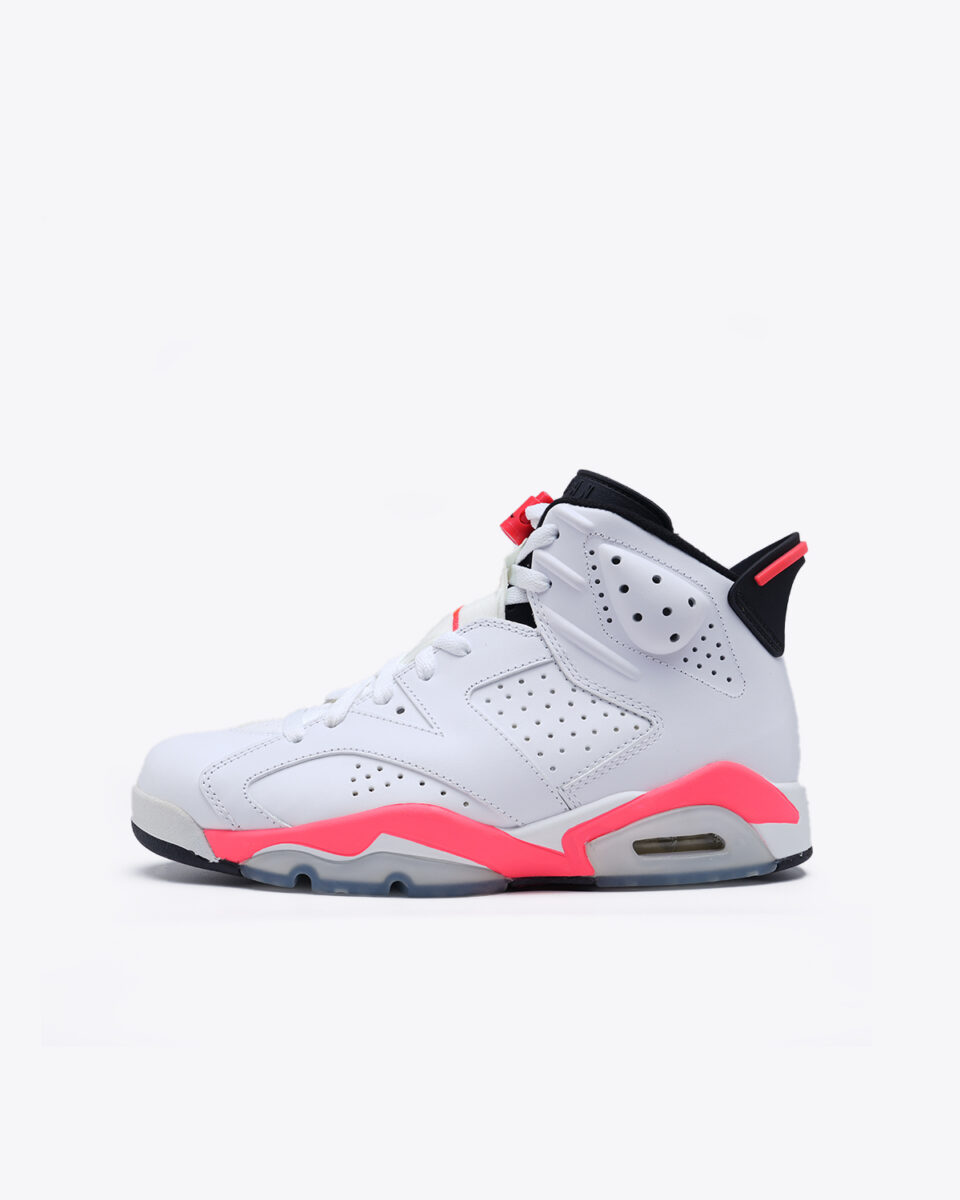 Jordan 6 Retro Bulls 2010